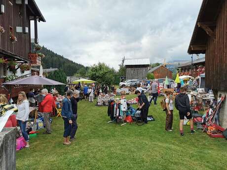 Vide-grenier des Amis de la Turche