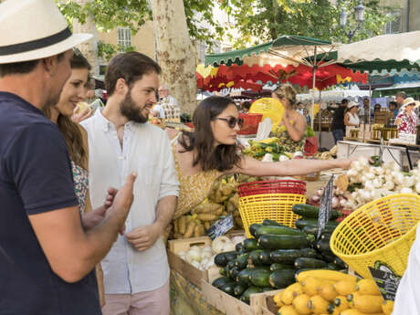 Marchés et villages du Luberon