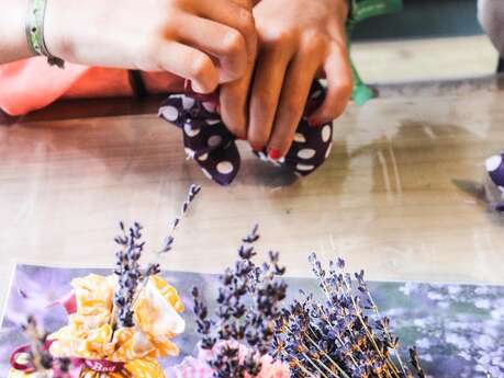 Atelier enfant Sachet de Lavande + visite tradition - avec le Musée de la Lavande Luberon