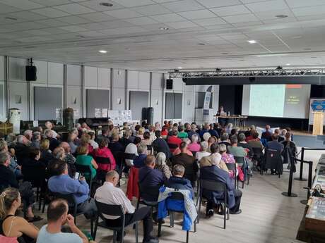 Tentoonstelling de parachutesprong op 1 augustus 1944