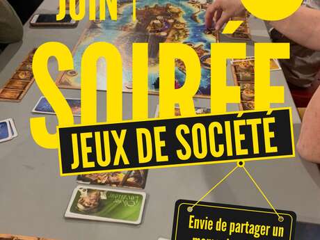 Tarde de juegos de mesa