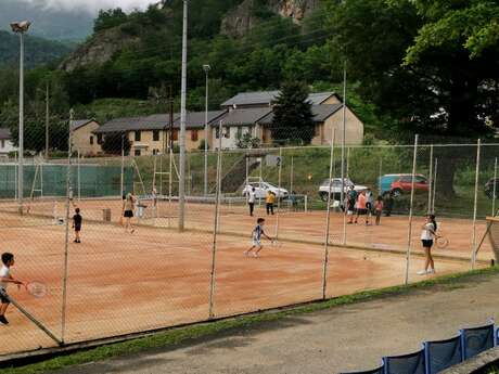 Terrains de tennis extérieurs