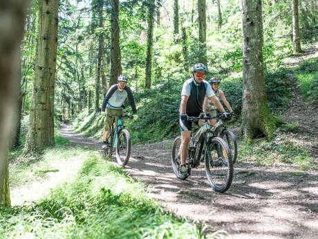Accompagnateur Vélo - Le Vélodrome Châtel-Guyon