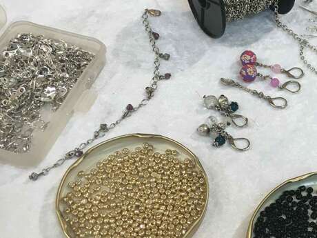Atelier créatif "création de bijoux" au Café des Arts