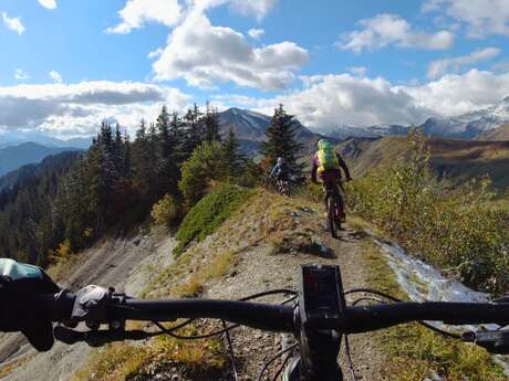 2-tägige Tour: E-Mountainbiken & Biwak