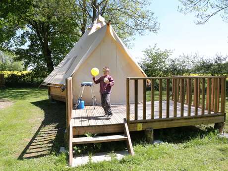 Camping Nid du Parc Tipi