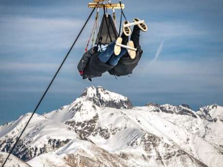 Tyrolienne en nocturne à La Colmiane