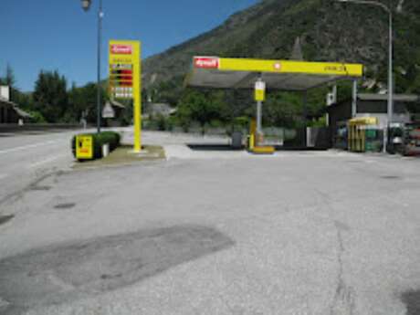 Station Service Dyneff