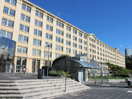 Manufrance et le Centre de congrès