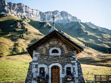 Descente du Col des Aravis