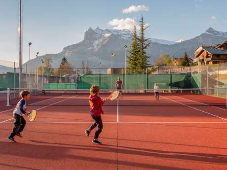 Leçons individuelles et collectives de tennis