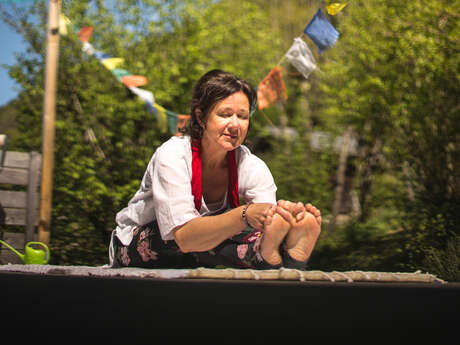 Hatha yoga au lac Bleu