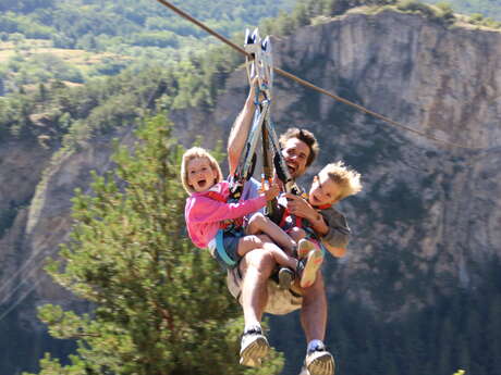 Roc Aventure Via ferrata et Tyroliennes géantes