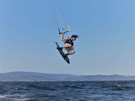 Swell kite - Ecole de Kitesurf et Wakeboard