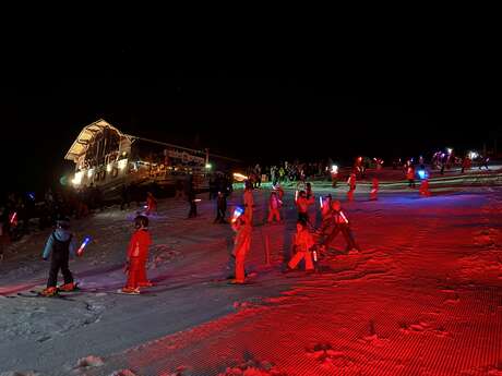 Descente aux flambeaux et ski nocturne