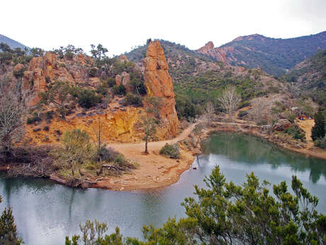 Randonnée "L'ancien de lac de l'écureuil"