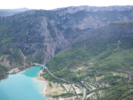 Tour des Gorges du Verdon à pied : Étape 7 - Aiguines - Moustiers-Sainte-Marie