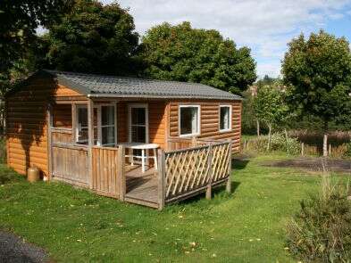 Camping Le Saint-Eloy : Chalets de 2 à 8 personnes