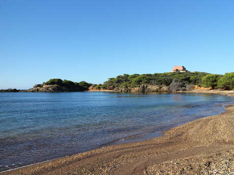 Plage noire du Langoustier