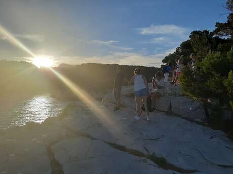 Balade guidée au crépuscule aux portes des calanques