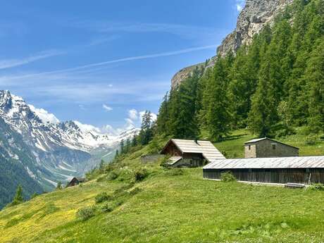 Déjeuners  La Ferme Colorée au Refuge de la Pousterle