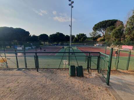 Tennis Club