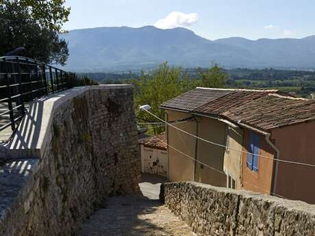 POURRIÈRES - À la découverte du vieux village