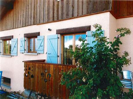 Appartement dans chalet - 53m² - 2 chambres - Vesin Jean-Yves