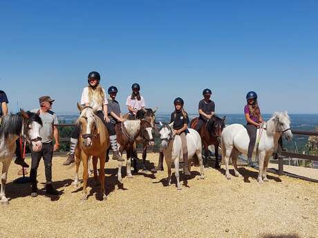 Le Poney Cernaise, l'équitation au naturel