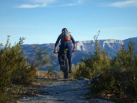 Tour de la Montagne de l’Ubac à VTT (N°14)
