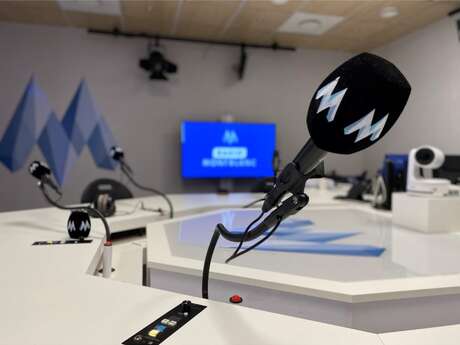 Radio Mont Blanc en duplex de Crest Voland