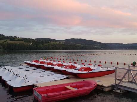 Plaisilac : location bateaux à pédales, stand up paddles