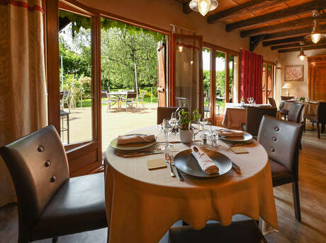 Auberge Au Vieux Meillonnas Auberge Au Vieux Meillonnas