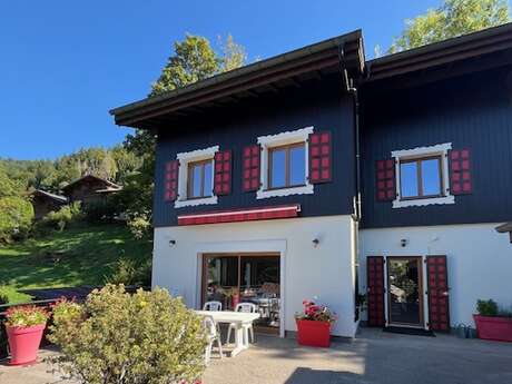 Chalet Le 19x27, 10 personnes, 5 ch., 2* (n°642)