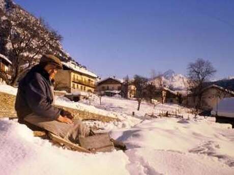 Conférence " Ange Abrate, un peintre alpiniste sur les deux côté du Mont-Blanc" par Sandra Barberi et Oscar A