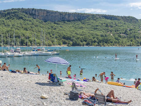 Sainte-Croix lake and the beaches of Bauden, of Chaumets, of Sulagran and Petite ruine