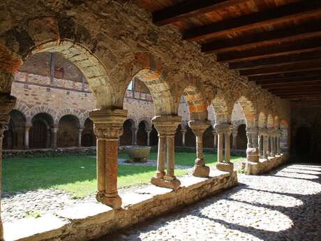 Cloître de Lavaudieu -Visites-