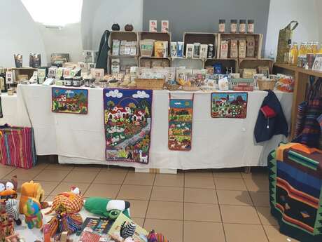 Expo - vente de l'Association Solidaire des Peuples d'Amérique Latine