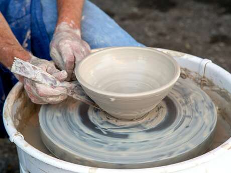 Pottery: workshops for adults and children / workshop (4 x 2 h)