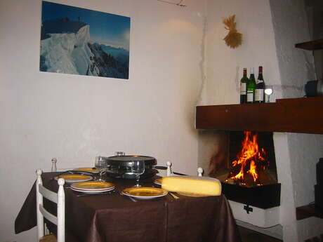 Appartement rez de jardin face au Mont Blanc