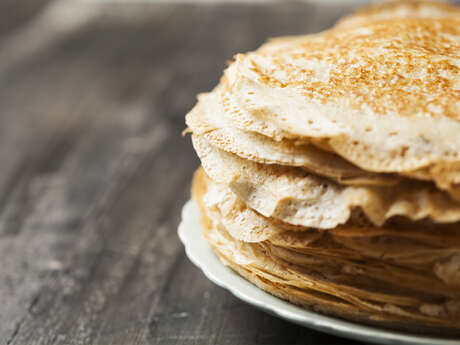 LES ETOILES DU LAC CLUB GYMNIQUE DE NOVALAISE - VENTE DE CREPES
