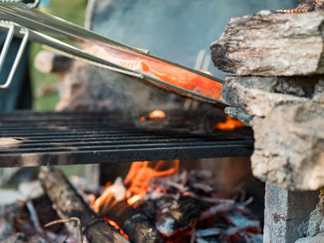 Échappée gourmande, grillades au sommet, truites et balade en pleine nature