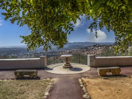 Depuis le jardin de la Princesse Pauline à Grasse