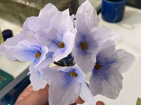 Atelier - Création d'un bouquet en papier crépon