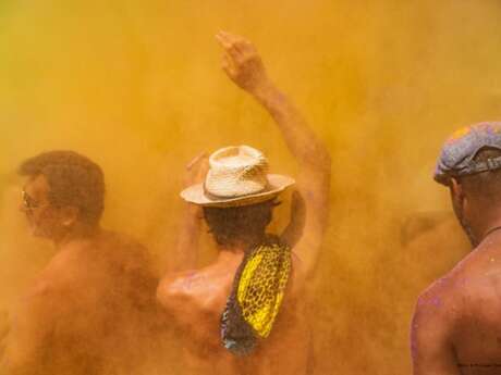 Parade naturiste Colorée