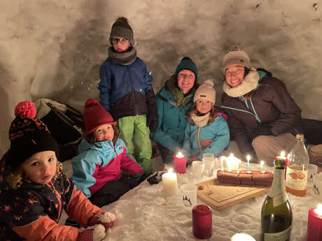 Goûter dans l'igloo
