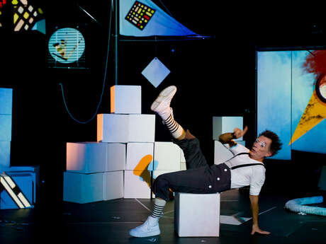 Prélude en bleu majeur - Théâtre, cirque, art visuel