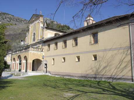 Jardin du monastère, ancien couvent des franciscains