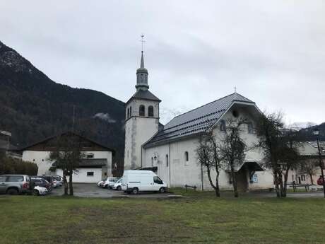 Parking de l'Eglise de Servoz