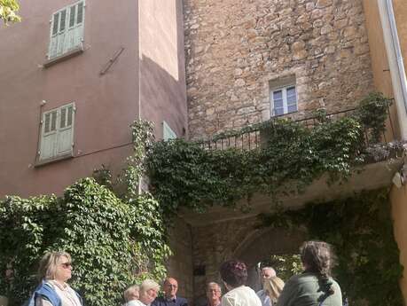 Découverte de Quinson à travers les 8 siècles de son histoire